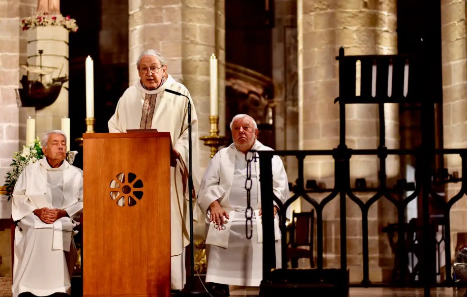 Mn. Salvador Pié, el P. Jordi Castanyer i Mn. Josep M. Domingo (fot. José Luis Gómez Galarzo)